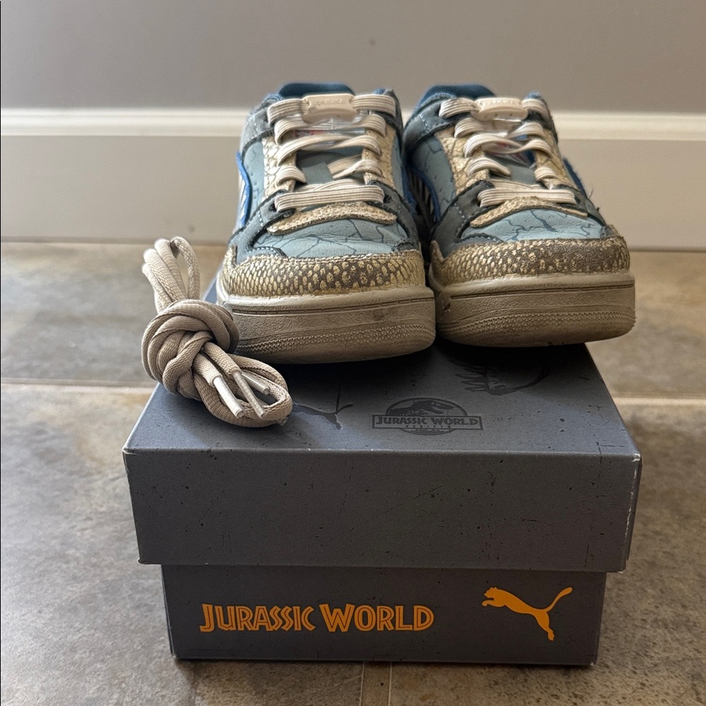 Kids Puma Jurassic Park Size 11C Shoes Pre-owned